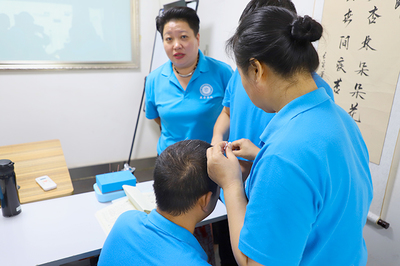 康复理疗培训班的技术开发与创新